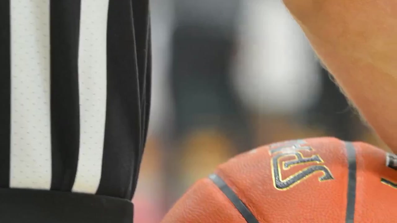 [NBA 심층 분석] 4쿼터 클러치 타임 감독 챌린지 지연이 실시간 언더(Under) 배팅에 미치는 영향 동영상 썸네일