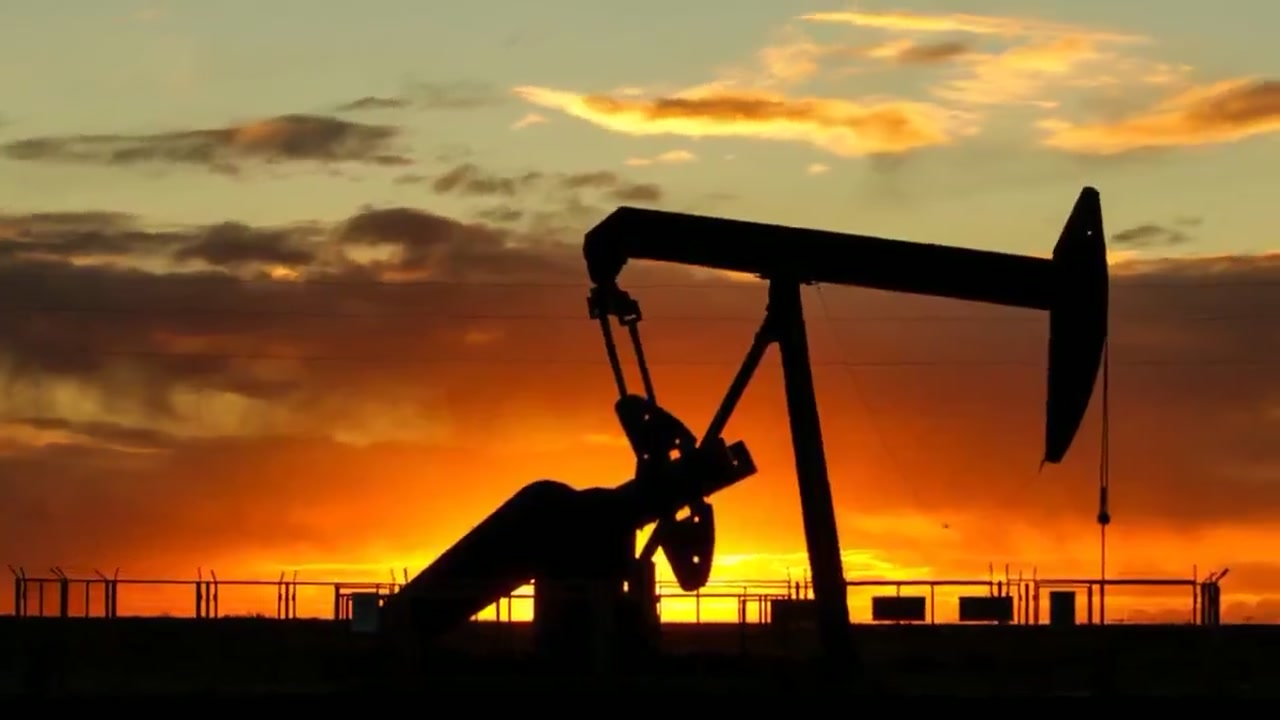WTI 원자재 스윙 매매: 미 EIA 재고 발표 휩소 회피 및 반등 타점 (카지노 시드머니 불리기) 동영상 썸네일