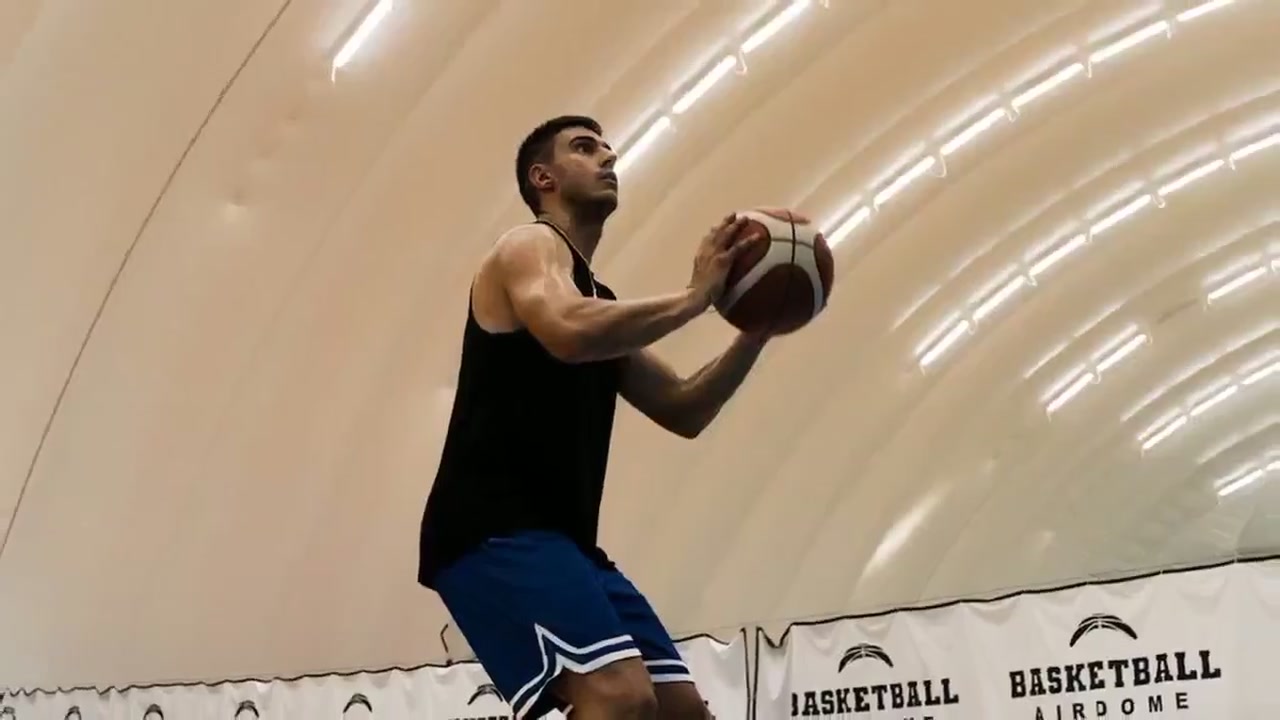 NBA 플레이오프 5월 21일 컨퍼런스 파이널 2차전: 홈 구장 롤 플레이어의 심리적 안정감이 턴오버 급감과 4쿼터 오버(Over)를 이끄는 생리학적 분석 및 베팅 전략 동영상 썸네일